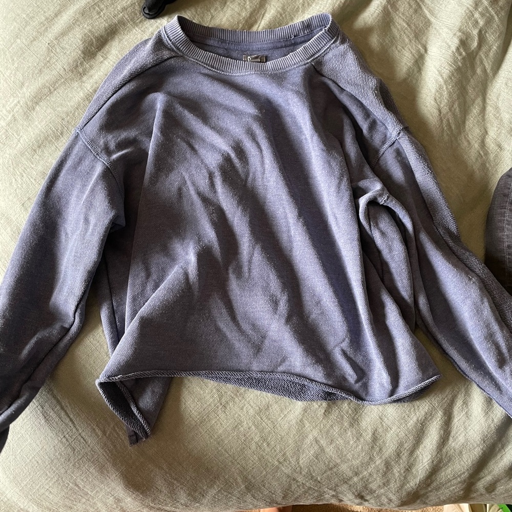 Crew neck